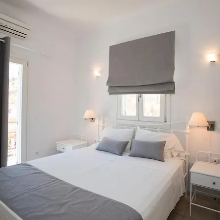 尼瑞艾斯别墅酒店 公寓 *