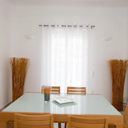 Apartment Nireas *