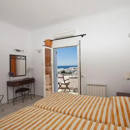 Nireas Platys Gialos (Mykonos)