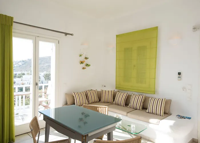 Nireas Platys Gialos (Mykonos)