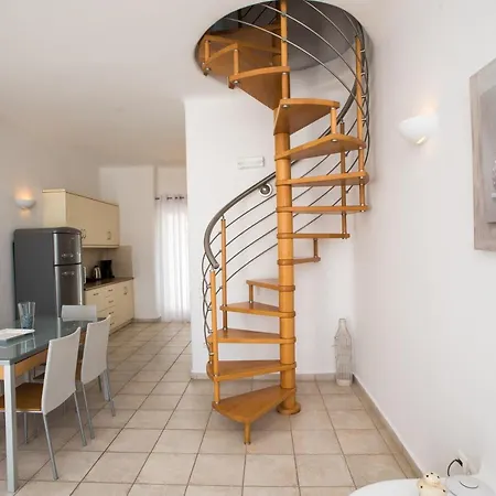 Nireas Апартаменты *