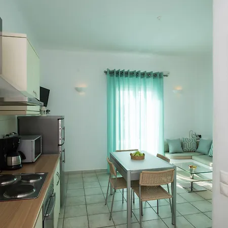 Nireas Апартаменты *