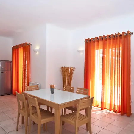 Апартаменты Nireas *