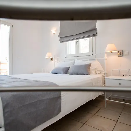 Nireas Апартаменты