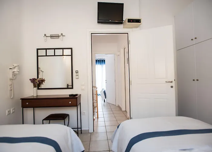 尼瑞艾斯别墅酒店 *