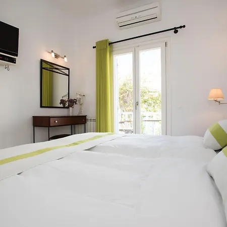 アパート ニレアス *