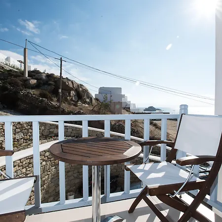 ニレアス アパート